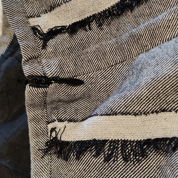 Acorn Lagenlook Twill Skirt Gray Black White Handkerchief Hem Fringed Boho 14 - Picture 8 of 11